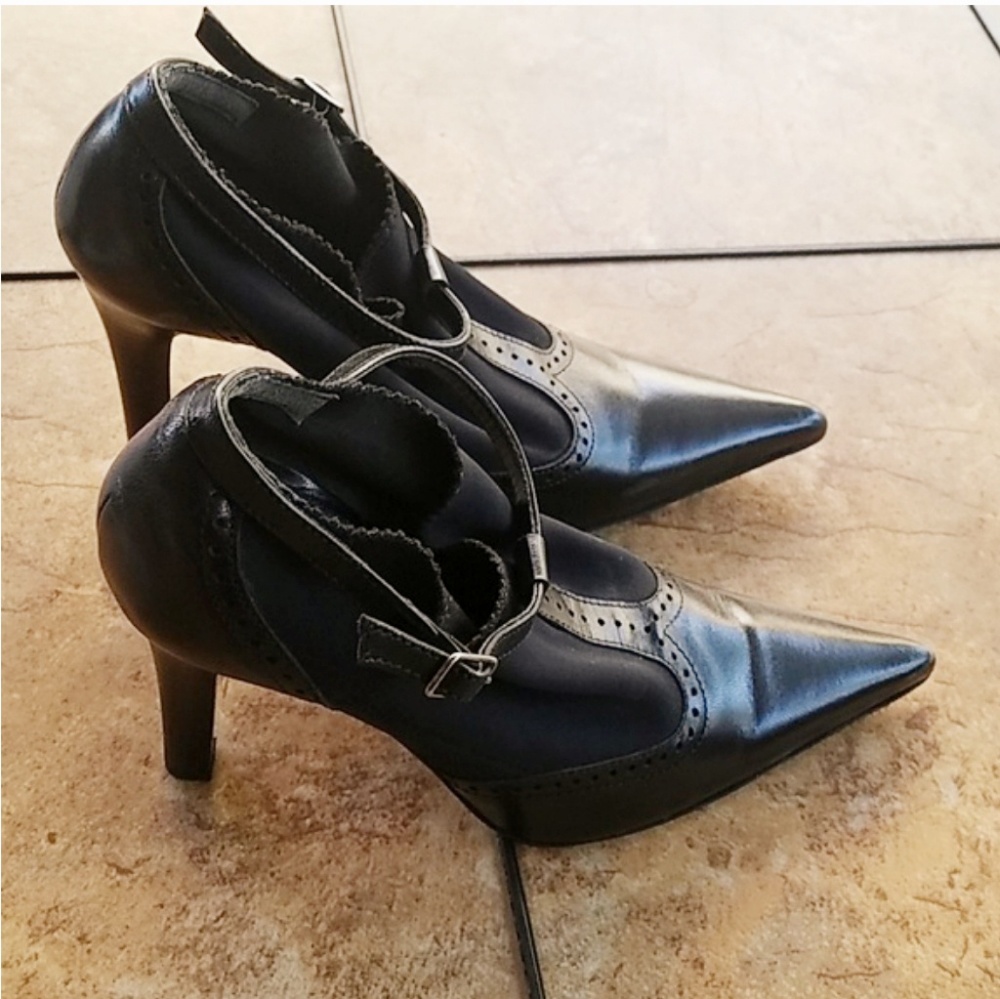 3/$25 🌻 Massimo Baldi Booties. Size 7B